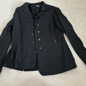 14 Smartpak Piper Softshell Show Coat II, black. Great condition (used twice)